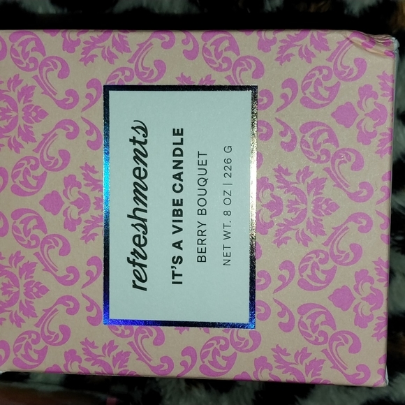 🆕️✨️Refreshments Candle LIGHT HER UP FOR GOOD VIBES & AN EVEN BETTER SCENT - Picture 4 of 14